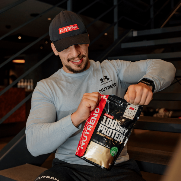Протеїн Nutrend 100% Whey Protein 1 кг Протеїн Nutrend 100% Whey Protein 1 кг